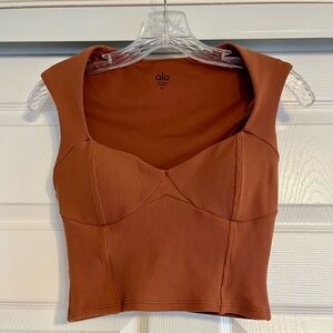 ALO ribbed crop top in brown with built-in bra. Size X-small.